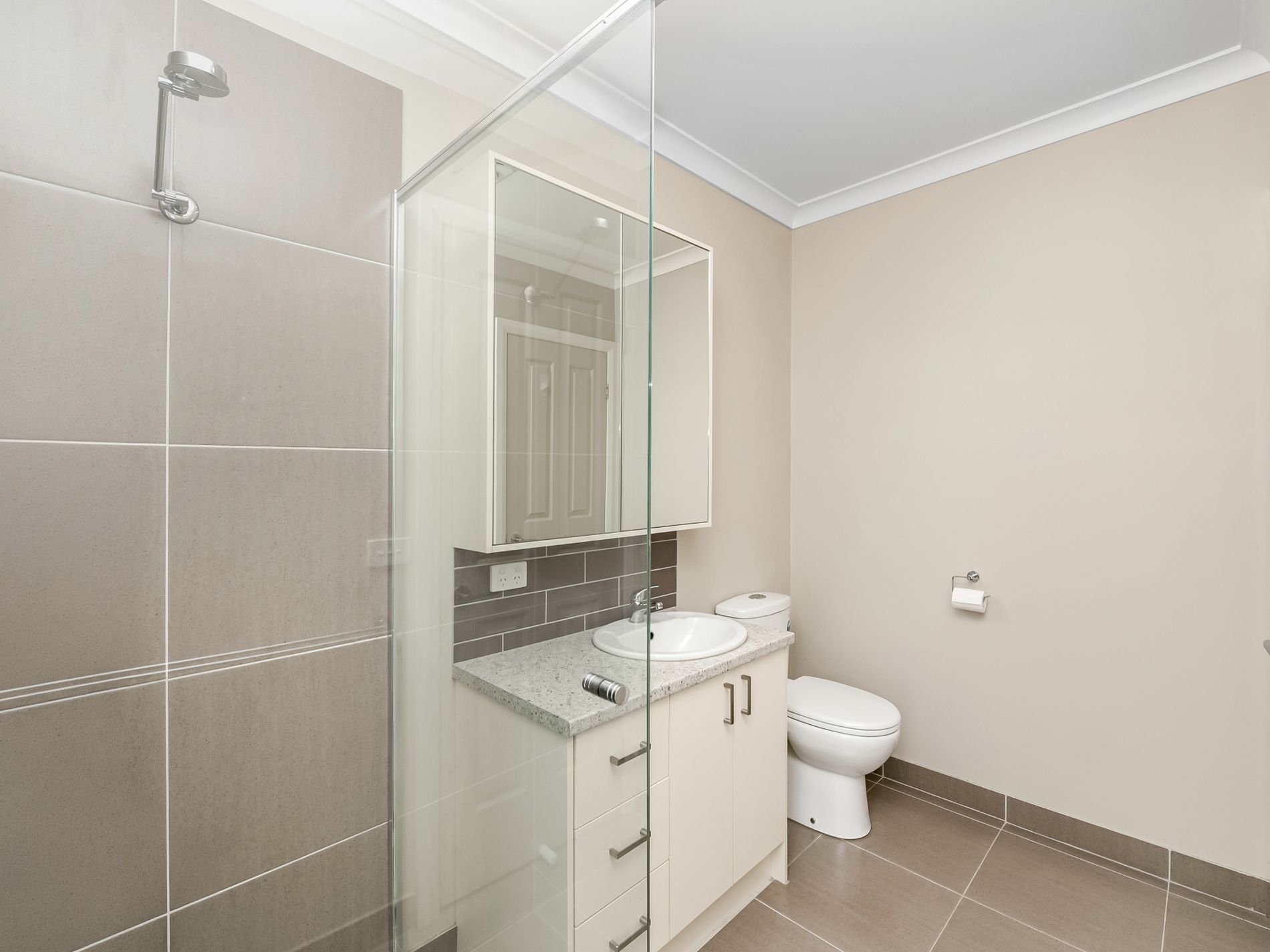 2 / 21 Scullys Lane, Heathcote