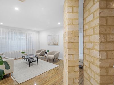 20 Ten Seldam Circle, Winthrop
