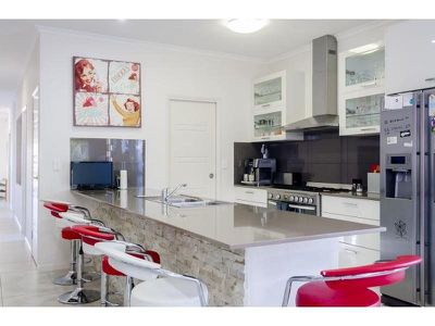 54 Moorindil Street, Tewantin