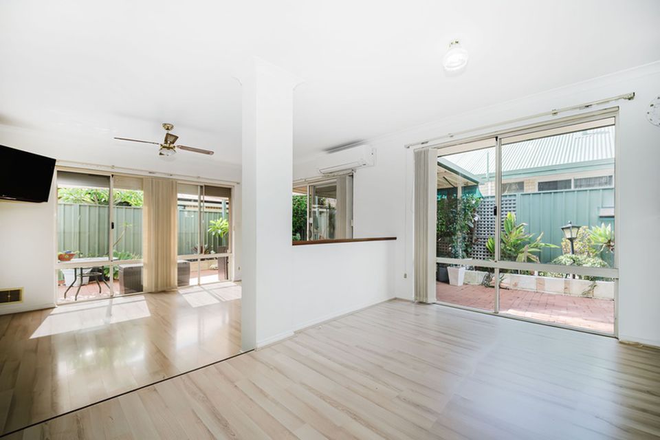 8 RAMSAY PLACE, Bibra Lake