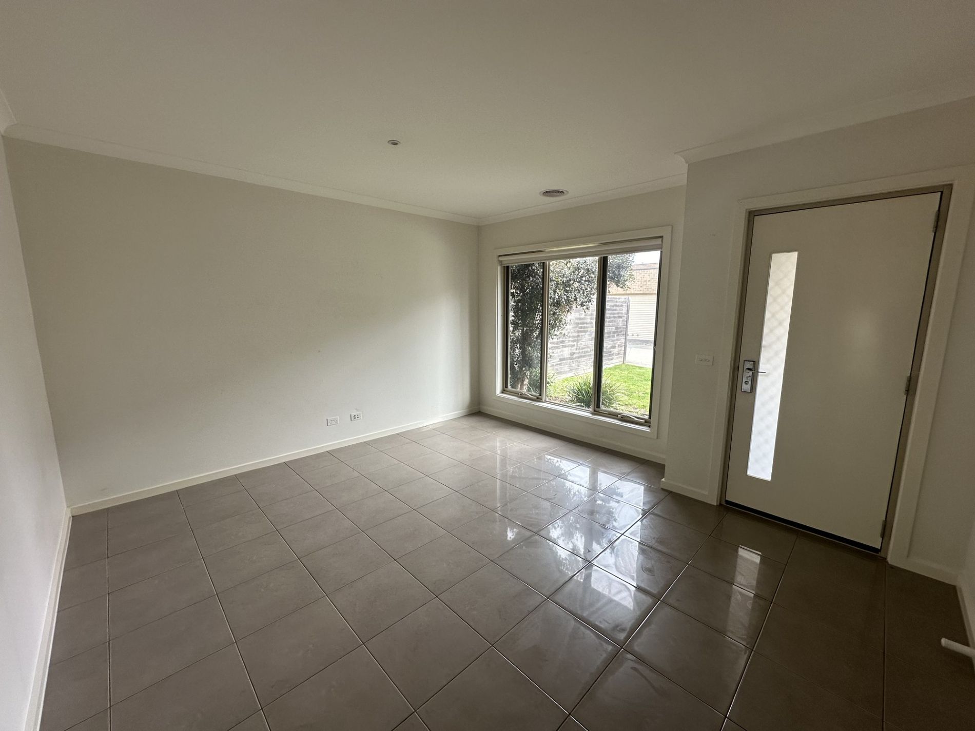 12 / 12 Stanley Street, Wallan