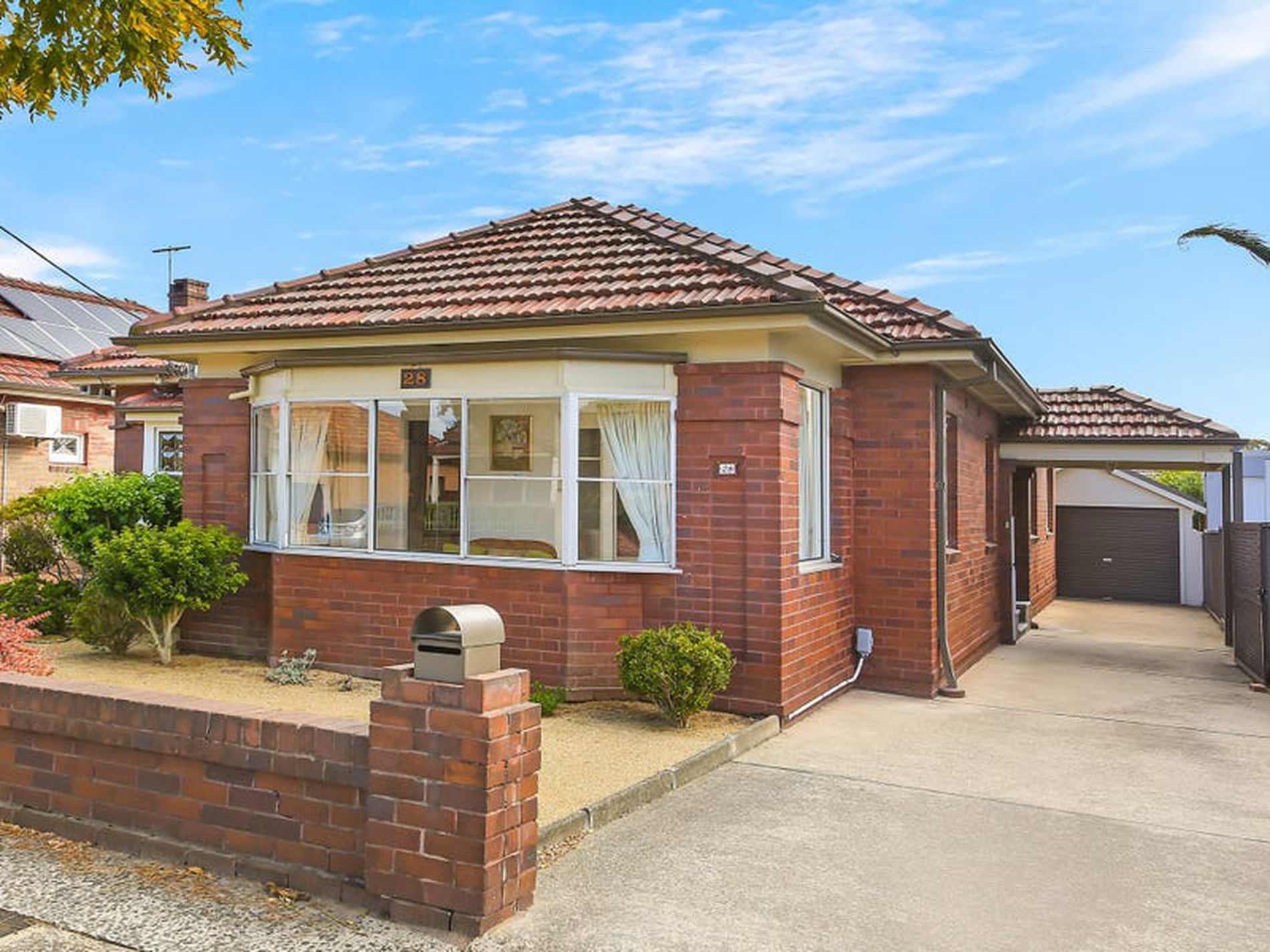 28 Middlemiss Street, Mascot