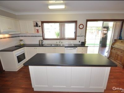 10 Villiers Avenue, Dubbo