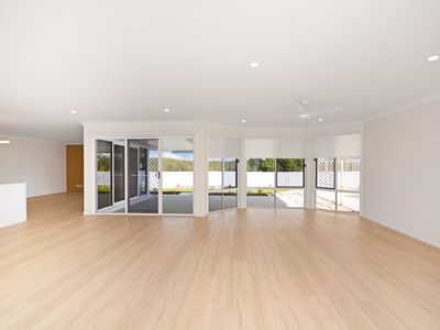 85 Sunview Road, Springfield