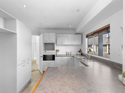 18 Millwood Place, Silverstream