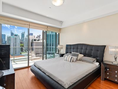 901 / 108 Terrace Road, East Perth