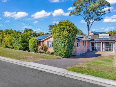 8 Alkrington Avenue, Fishing Point