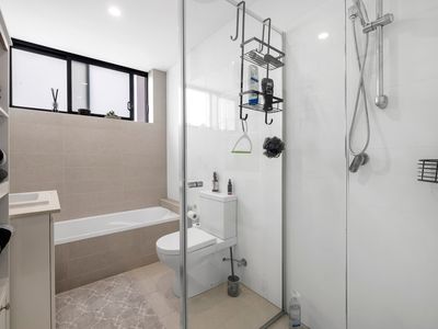 705/2A Charles Street, Canterbury