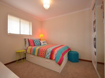 18 Shaw Street, West Lamington