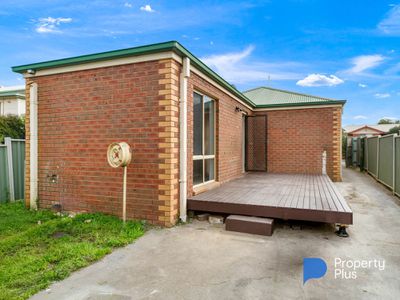 11 Allingham Street, Golden Square