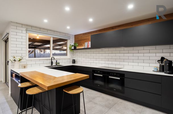 9 Banks Place, Gladstone Park