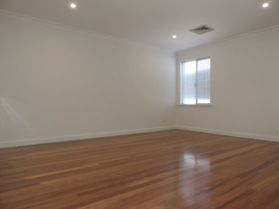 B / 11 Sykes Avenue, Innaloo