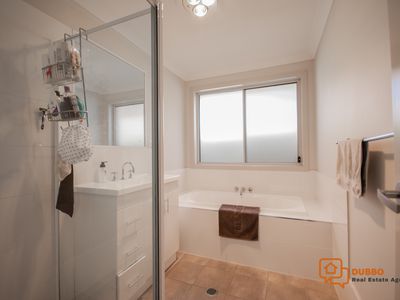 41 Page Avenue, Dubbo