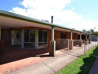 4 Lambert Street, Tawonga