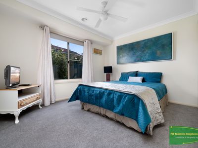 72 Cedar Drive, Llanarth