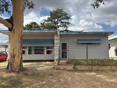 3 Brolgan Road, Parkes