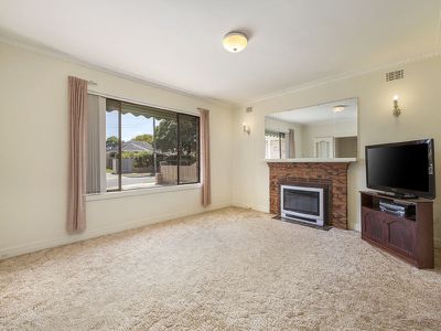 66 Beddoe Avenue, Bentleigh East