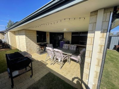 5 Sawtooth Bend, Banksia Grove