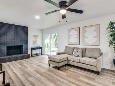 1106 Spring Lake Drive, Garland, TX, International
