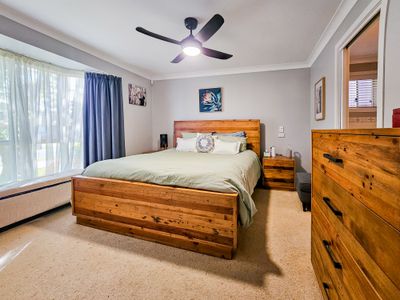 12 Foam Street, Surfside