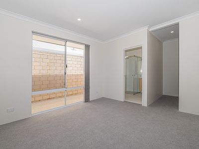 25 Palisade Street, Haynes
