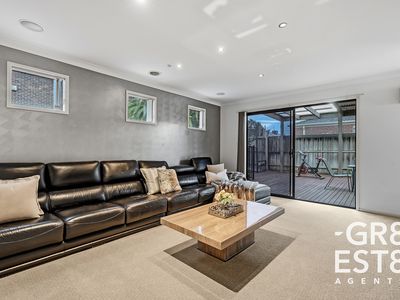 24 Von Nida Drive, Cranbourne North
