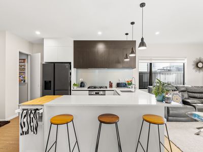 6 Hiki Street, Hobsonville