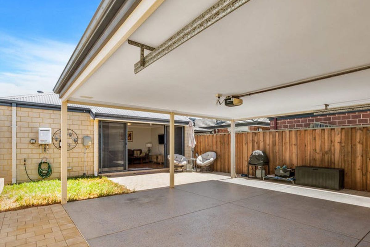 45 Interlaken Loop, Ellenbrook