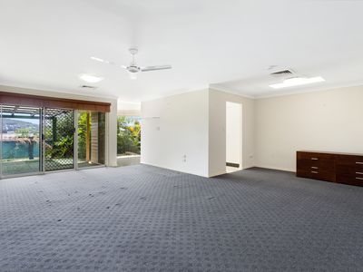 15 / 70 Delfin Drive, Macgregor