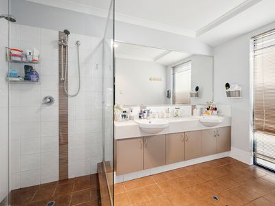 5 Archdale Loop, Piara Waters