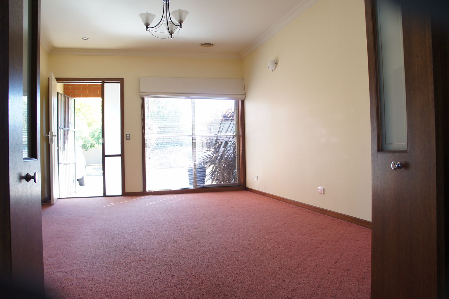 1 / 6 Carroll Street, Horsham