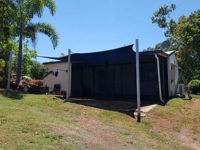 8 Rainforest Street, Cooktown