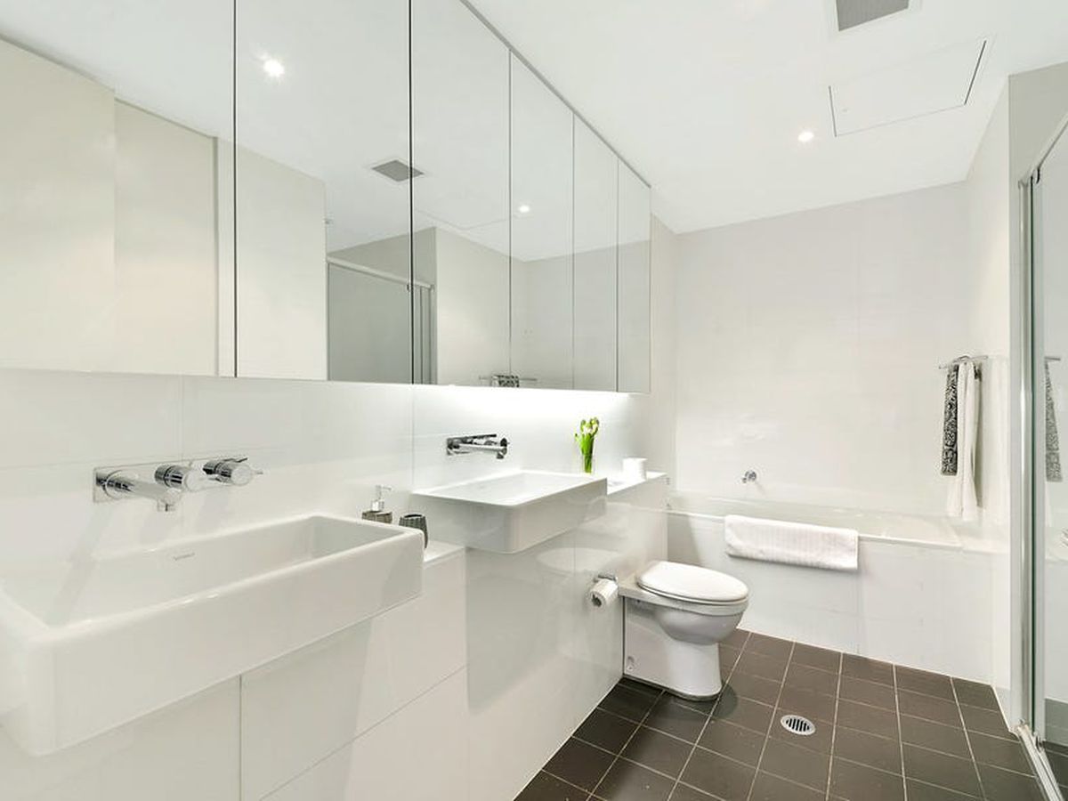404C / 254 Anzac Parade, Kensington