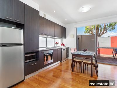 1 / 29 Rawlins Street, Glendalough
