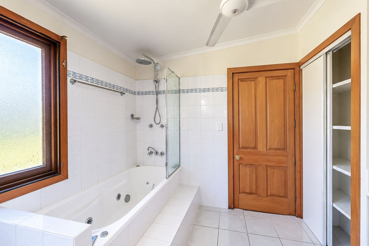 1124 Louis Bazzo Drive, Cootharaba