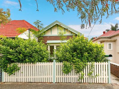214 Victoria Street, Beaconsfield