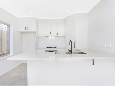 1 / 28 Lord Howe Avenue, Shell Cove