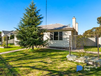 2 Guthrie Street, Kangaroo Flat