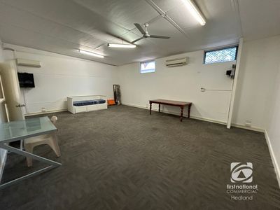 974 Central Road, Tom Price