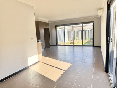 2 / 3 Rous Street, Wyndham Vale