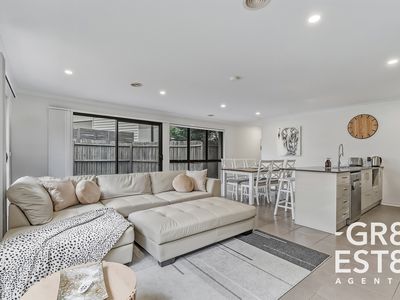 2 Nebula Lane, Cranbourne East