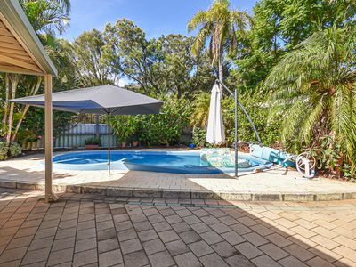 4 Carnegie Place, Greenfields