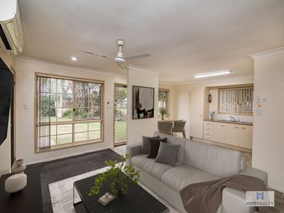 35 Bangalow Crescent, Raceview