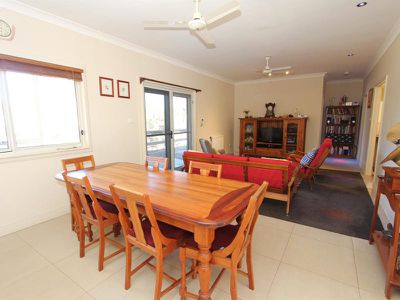 226 James White Drive, Fosters Valley
