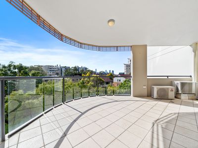 142 / 7 Land Street, Toowong