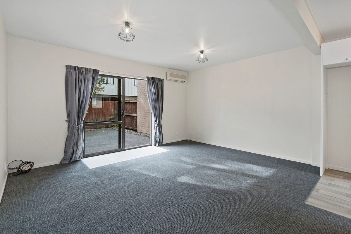 2 / 35 Brockworth Pl, Riccarton