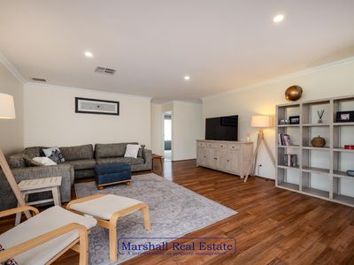 16 Cataby Place, Tapping