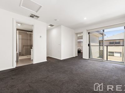 16 Sunshine Court, Hampton Park