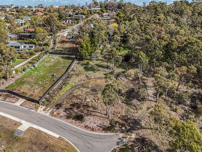 64 Peel Street West, West Launceston