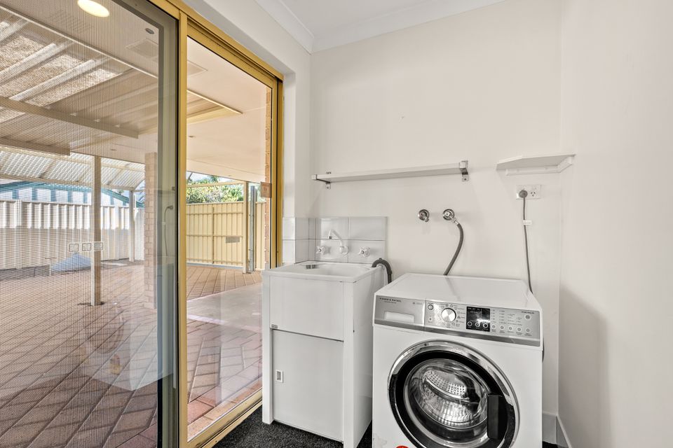18 HAZLETT PLACE, Waikiki